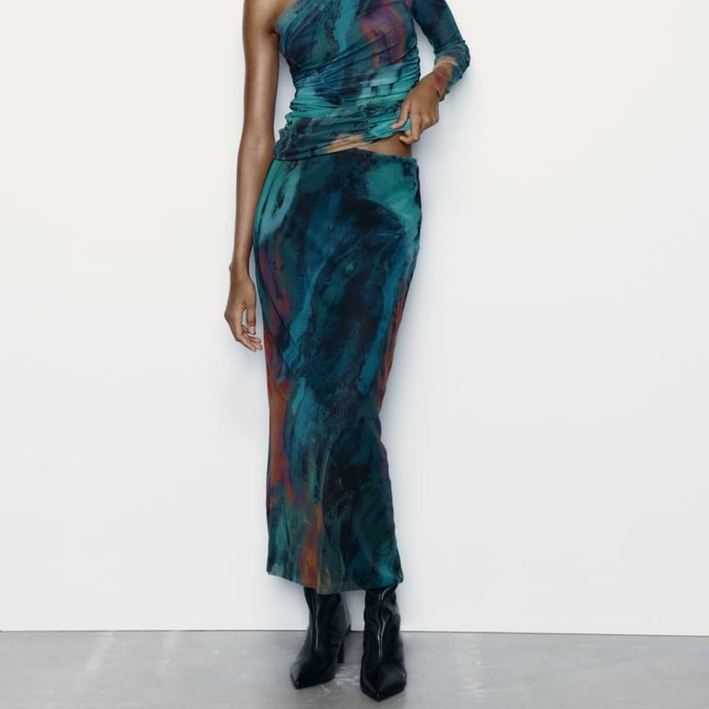 Zara Multicolor Midi Skirt